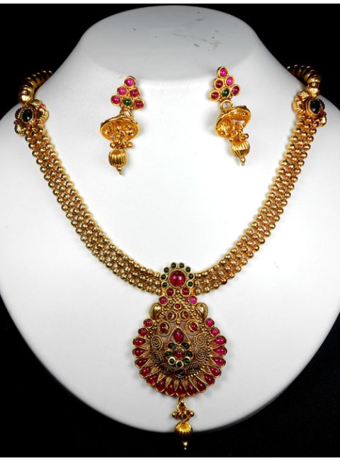 Exclusive Polki Set